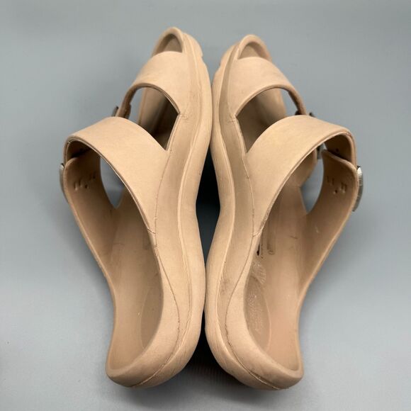 Betula by Birkenstock Women's 9 Tan Beige Rubber Sandals Buckle Slip-On Open Toe - Picture 7 of 11